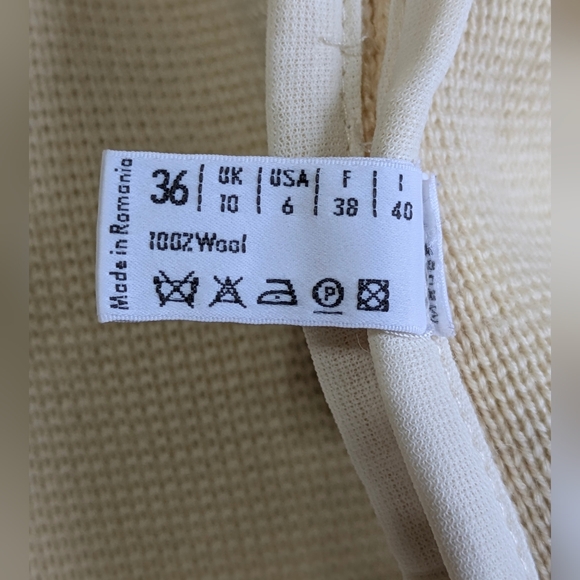 WOLFORD WOOL 100% Wool Long Jacket Cardigan, Cream, Luxury, Size 6 - Picture 3 of 8